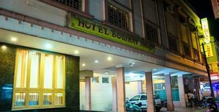 מייזור Hotel Bombay Tiffanys מראה חיצוני תמונה