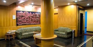 מייזור Hotel Bombay Tiffanys מראה חיצוני תמונה